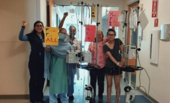 Cancer patients held Women’s March in hospital: Twitter is in AWE