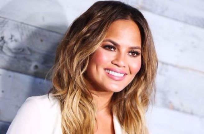 Chrissy Tiegen had the BEST reply to fans trolling John Legend