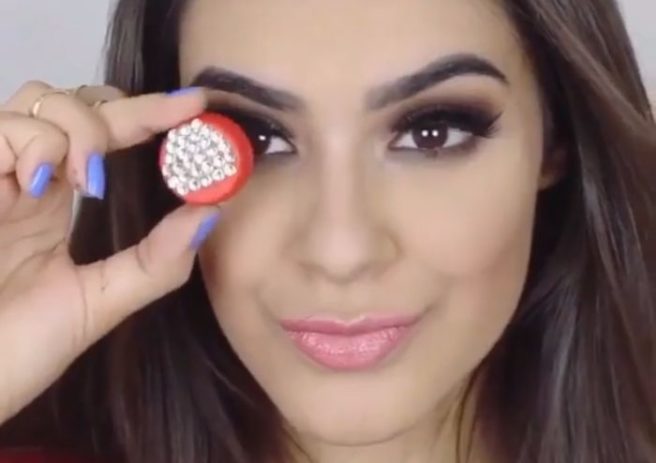 Want the perfect cut crease? This weird recycling hack can help