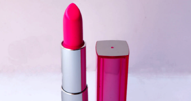 Some dope created vagina glue so blood can’t leak during your period