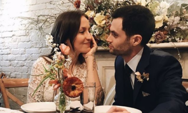 Lonely Boy who? Penn Badgley just got hitched in the most Dan way