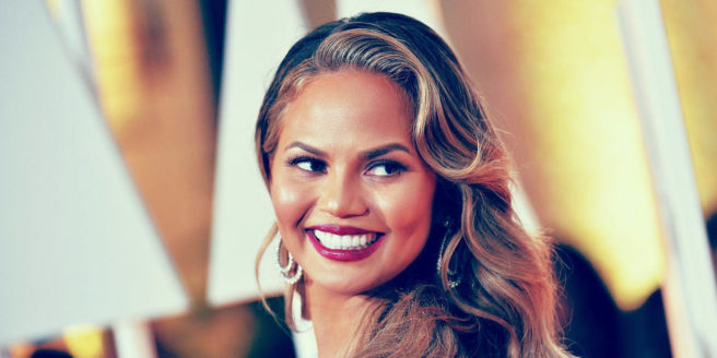 Chrissy Teigen just paid this girl’s tuition and Twitter is LOVING it
