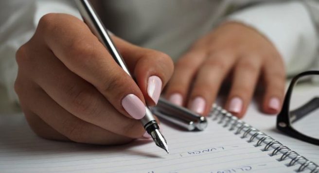 Get it, girl! 3 questions YOU need to ask at the end of an interview