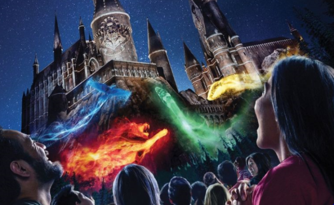 Universal Studio’s new Harry Potter light show is absolutely MAGICAL