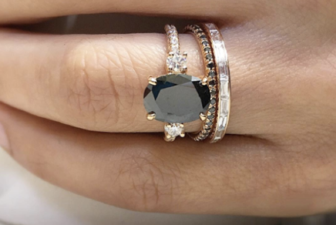 LOVE! Black diamond engagement rings are the latest wedding trend