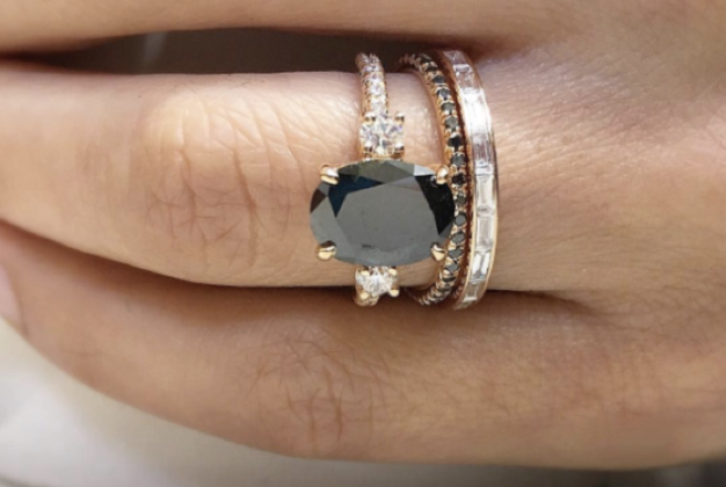 Elongated Pear and Black Diamond Custom Engagement Ring – Kimiya