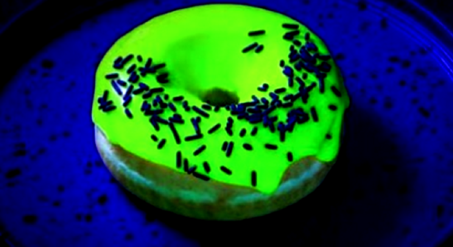 Your latest Insta obsession: Glow in the dark healthy doughnuts