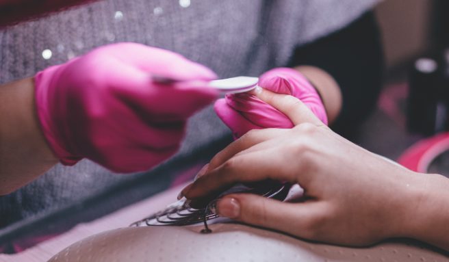 Genius! This Snapchat manicure hack is actually life changing