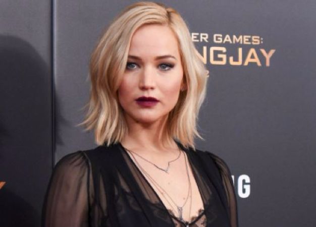 ‘F*cking loser’ Jennifer Lawrence’s dog is out of bounds for paps