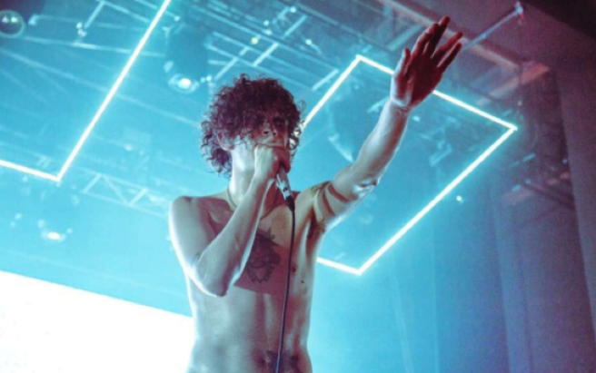Get the measuring tape! New gig rules if you’re heading to The 1975