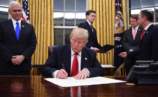 A sketch by Donald Trump sold for $30k and nothing makes sense