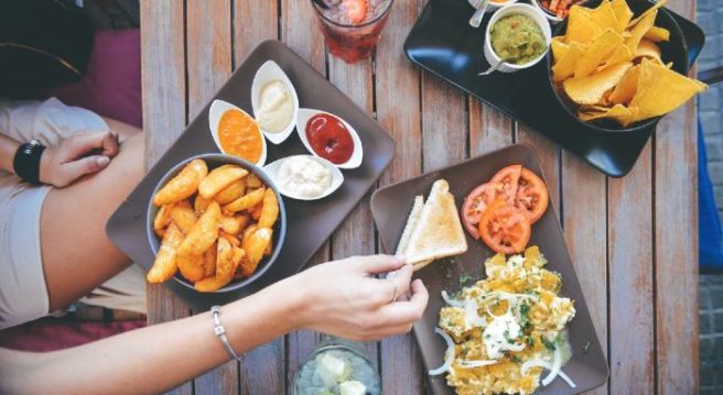 Hungry after lunch? This food will stop you diving for the chocolate