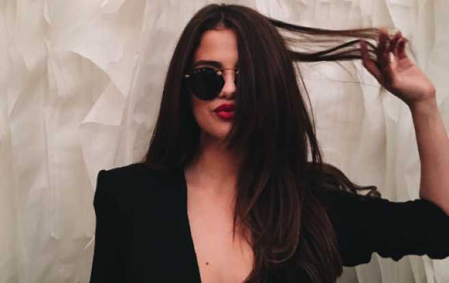 Selena Gomez deletes Instagram after Justin Bieber nude photo hack