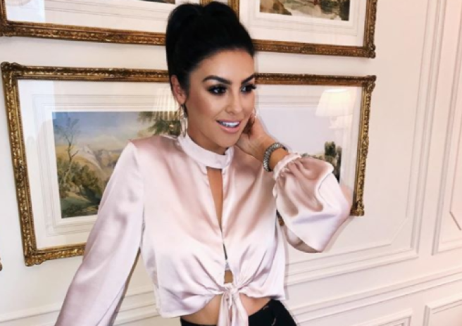Everyone is reacting to So Sue Me’s stunning wedding dress on Twitter