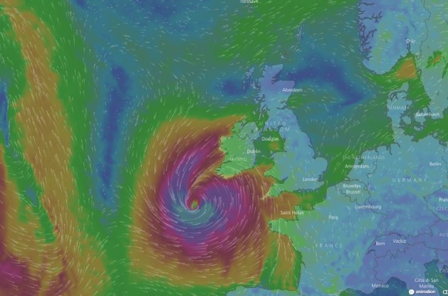 #Ophelia: Irish Twitter braces itself for the storm of the century