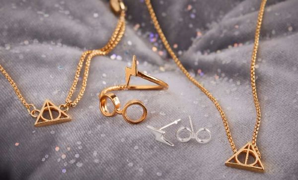 Know a magic-mad muggle? Check out our Harry Potter Gift Guide