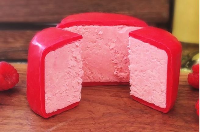 So, pink, prosecco flavoured cheese is a thing (and we need to try it)