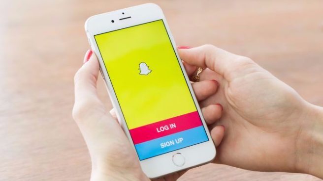 Snapocalypse: Snapchat users react on Twitter as app goes dark
