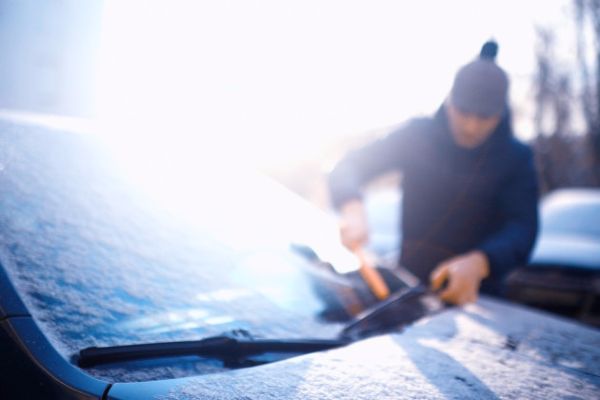 Drivers advised to exercise extreme caution ahead of -5C cold snap