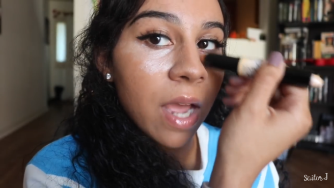 Contouring 101: This YouTuber mixes feminism with foundation