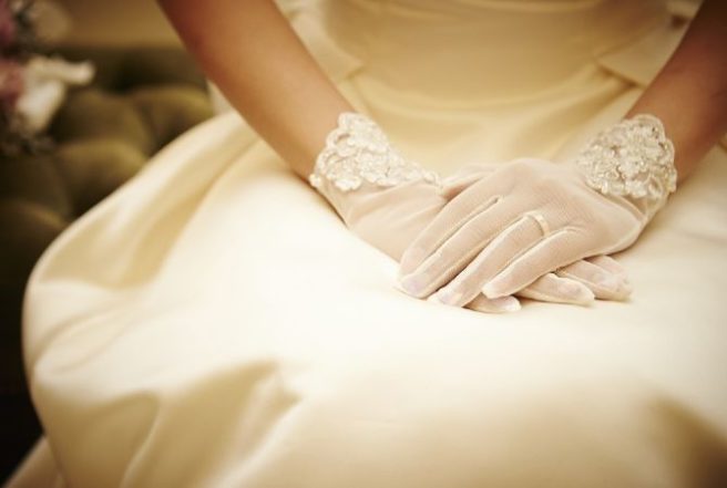Statement style: The bridal gloves making serious waves on Instagram