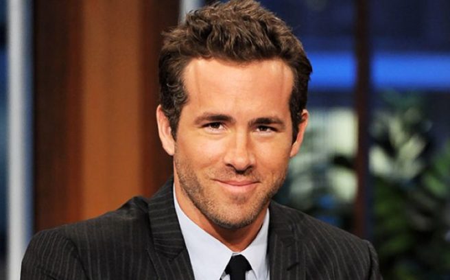 Ryan Reynolds chooses the hottest celeb Chris, and we love his answer