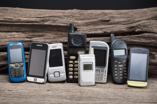 Dublin Fire Brigade issue alarming warning about old mobile phones