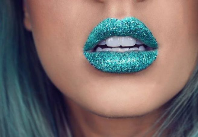 Here are nine BIZARRE things you didn’t know about lipstick