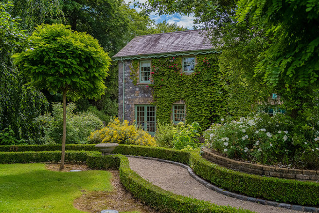 Win a luxurious stay for two at the Cliff at Lyons The perfect romantic getaway!