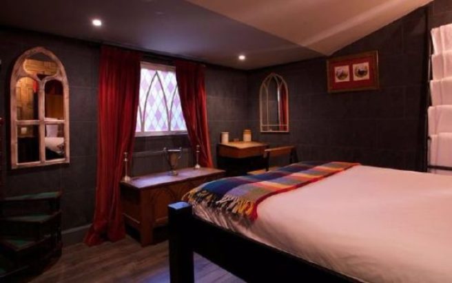 PSA: There is a Harry Potter HOTEL, and we all need to visit it ASAP