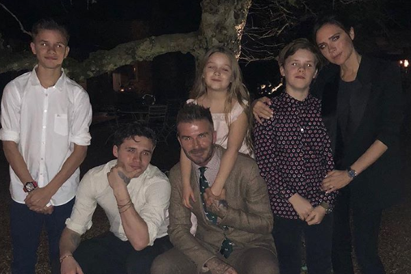 Harper Beckham wrote the cutest note on Victoria’s Mother’s Day card