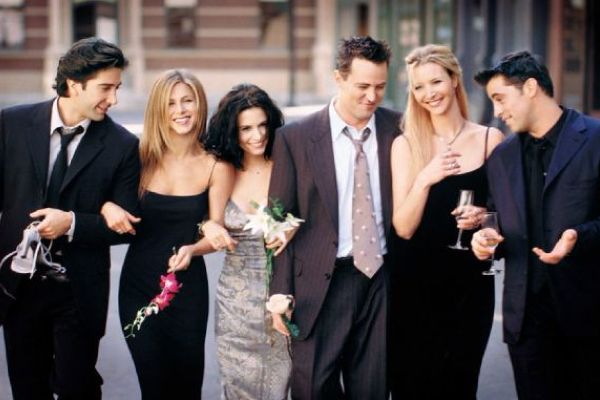 FINALLY we know why Monica’s apartment was purple in Friends