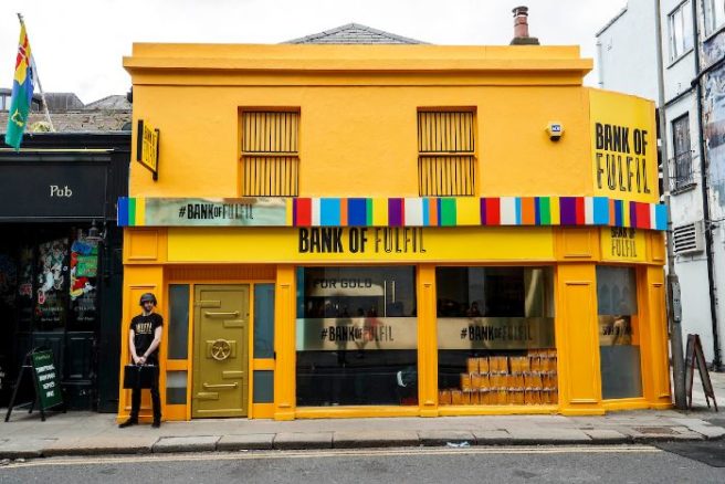 There’s a delish new Fulfill bar on the market, and we’re drooling