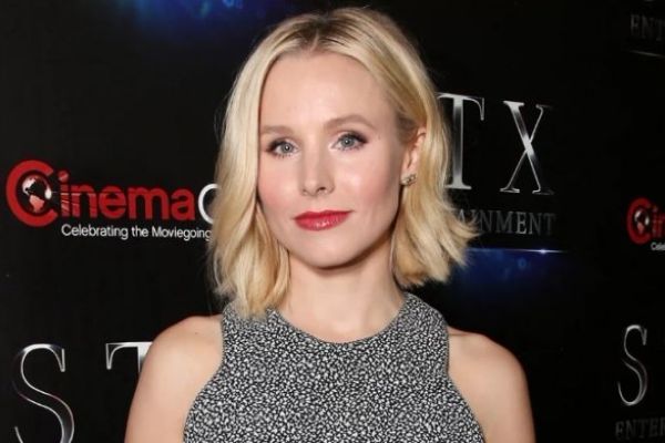 Legend! So, Kristen Bell’s Peaky Blinders costume is incredible