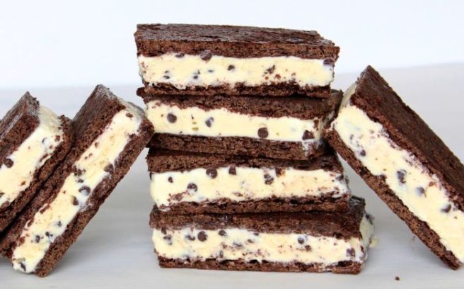 Baileys ice cream sandwiches are a thing, and we want 40 please