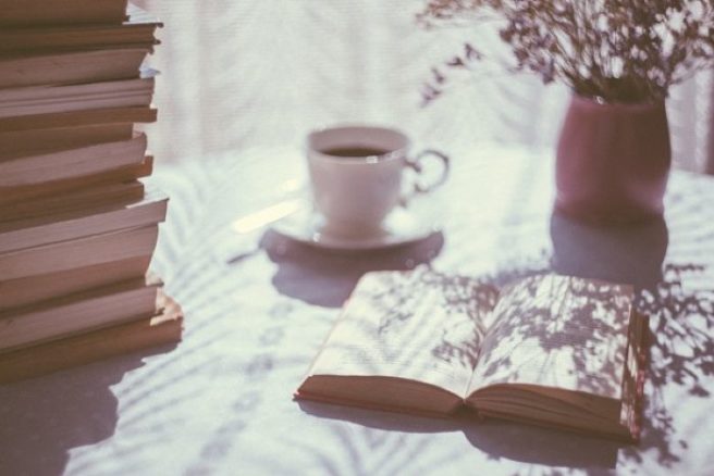 How Do You Like Me Now?: You’ll ADORE Holly Bourne’s new novel