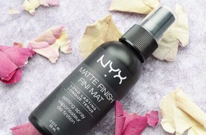 ‘Hit by a car’ This mind blowing setting spray review is going viral