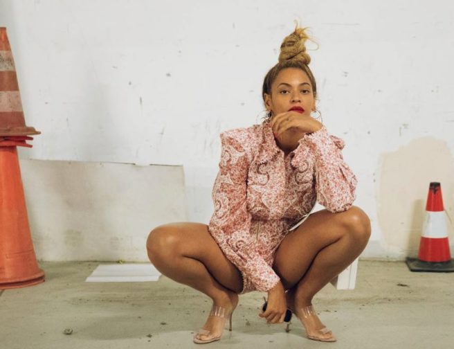 Beyonce slayed in an impromptu photoshoot on her private jet