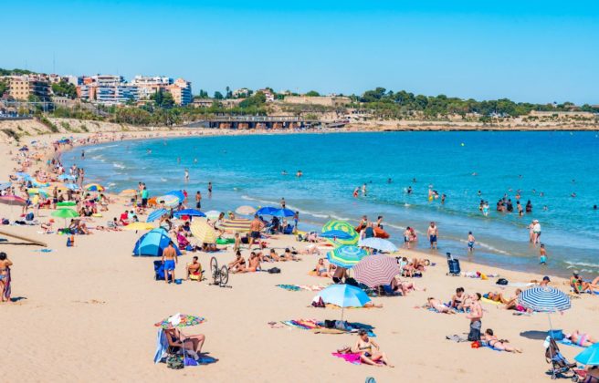 Tourists told to ‘avoid inland areas of Portugal and Spain’ this week