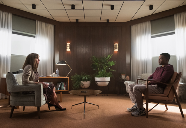 Julia Roberts’ new drama is perfect if you love conspiracy theories