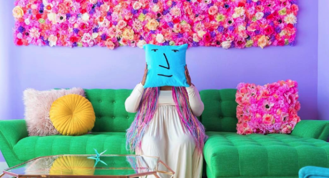 Your latest Insta obsession: This gal’s epic unicorn rainbow house