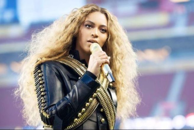 From one Queen to the next: Beyoncé honours Aretha Franklin