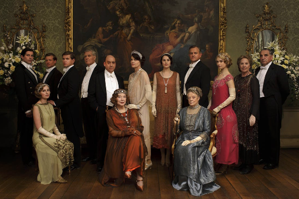 The Downton Abbey movie is filming and we’re psyched