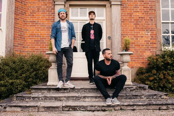 THROWBACK: Busted confirm that they have a new album on the way