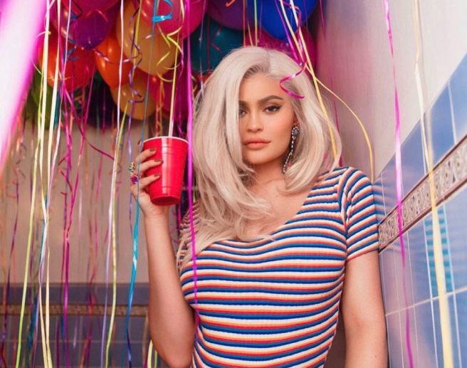 Kylie Jenner is dropping a make-up collection for her 21st and it’s gorge