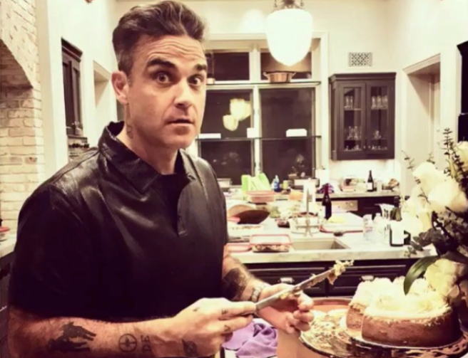 Ah stop! Robbie Williams’ proposal to Ayda Field was so romantic