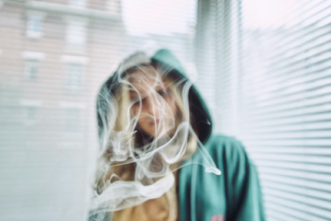This may be the reason to give up the cigarettes for good