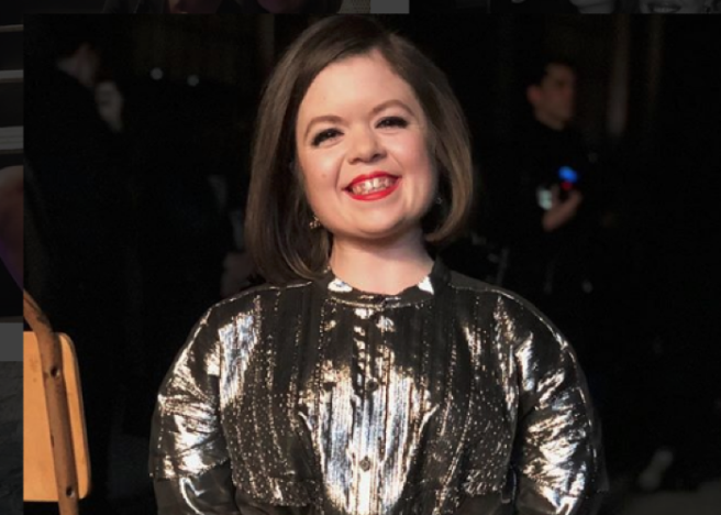 Sinéad Burke wins Leaders Award at Green Carpet Fashion Awards