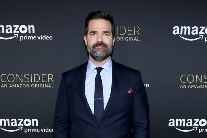 Where does rob delaney live picture