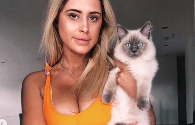 ‘Cellulite, fat, uneven skin. This is me’ Body pos blogger speaks out